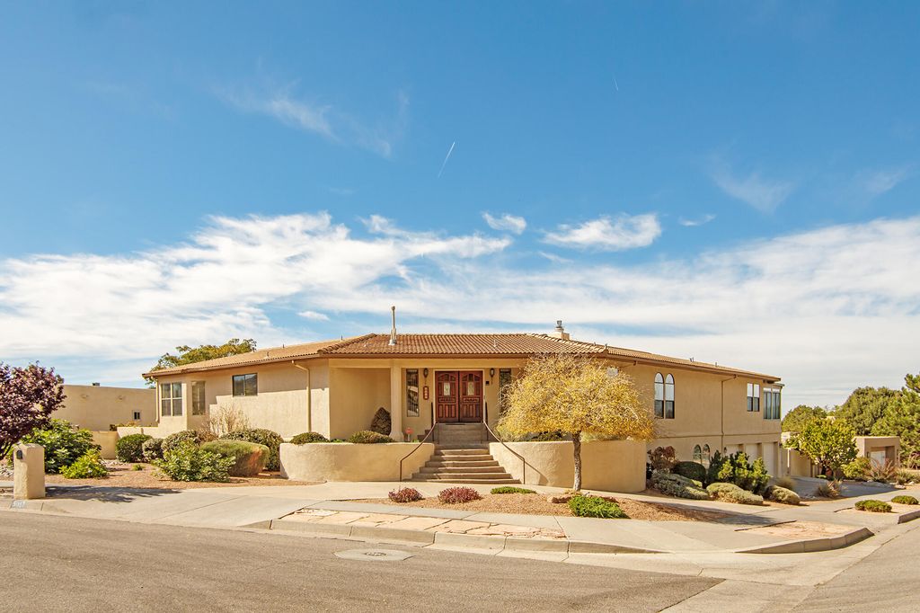 36  Albuquerque country club homes for sale for Small Space