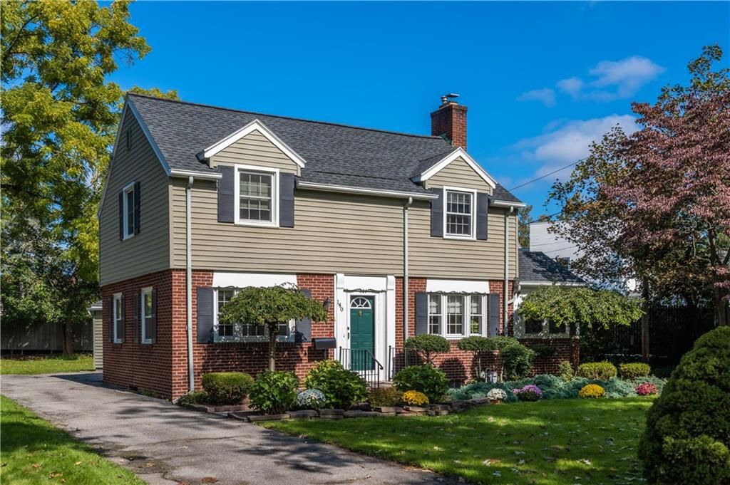 140 Edgeview Ln, Rochester, NY 14618
