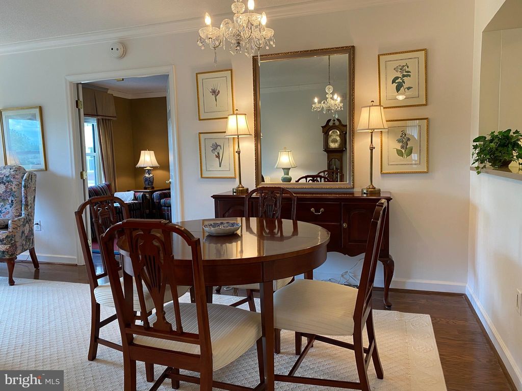 9707 Old Georgetown Rd #2212, Bethesda, MD 20814
