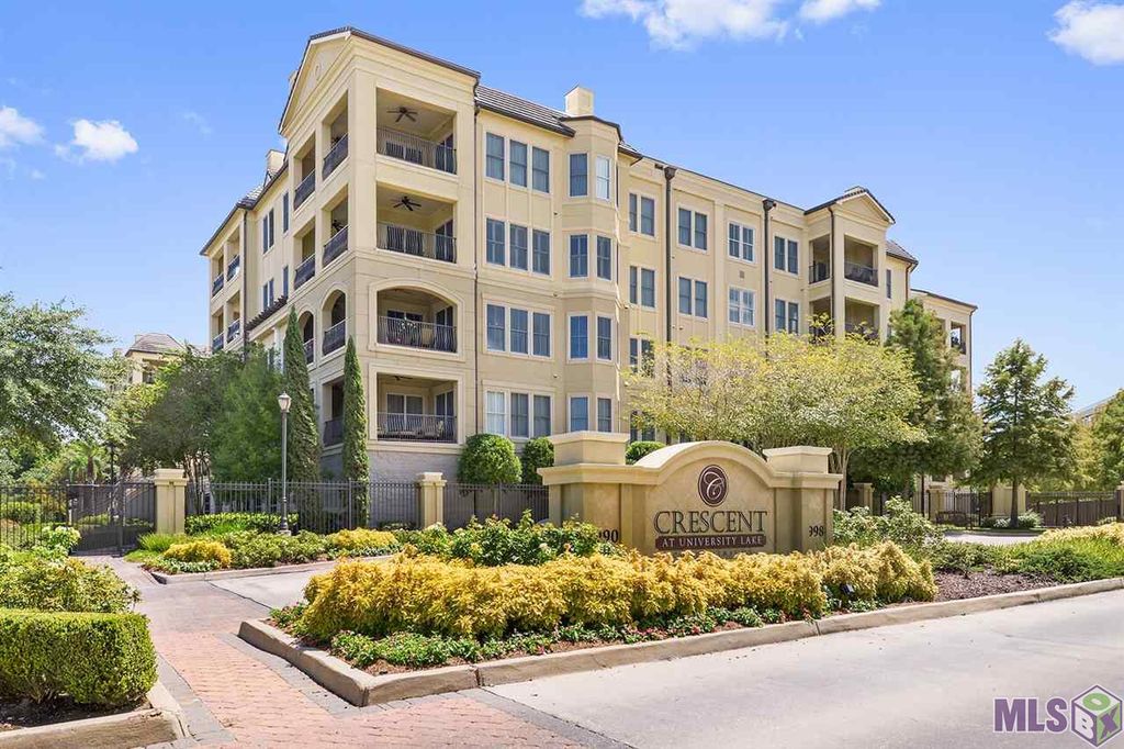 Minimalist Apartments On Stanford Avenue Baton Rouge with Simple Decor