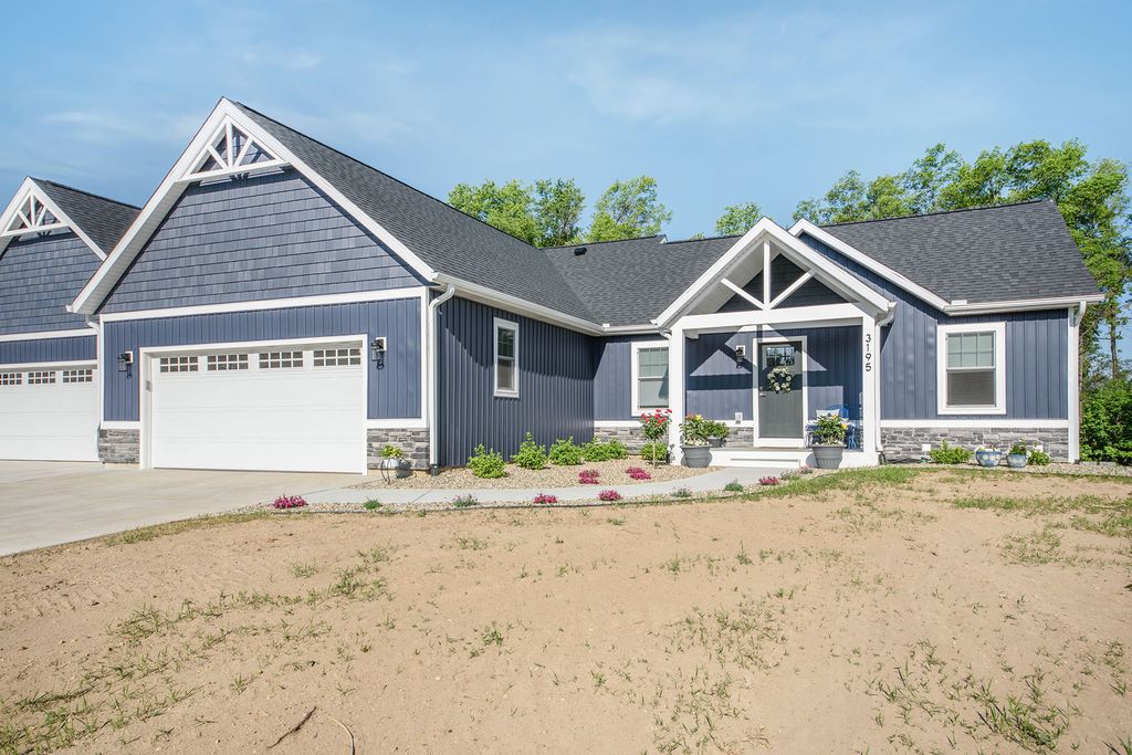 Kingfisher Plan in Quail Run Condominiums, Battle Creek, MI 49015