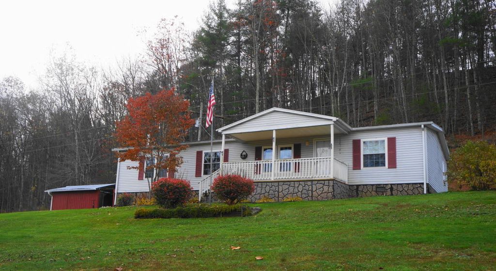 123 Indian Hill Rd, Millboro, VA 24460