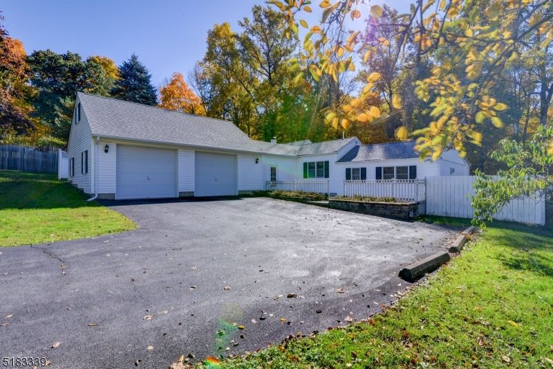 40 Lake Pochung Rd, Sussex, NJ 07461 MLS 3813414 Trulia