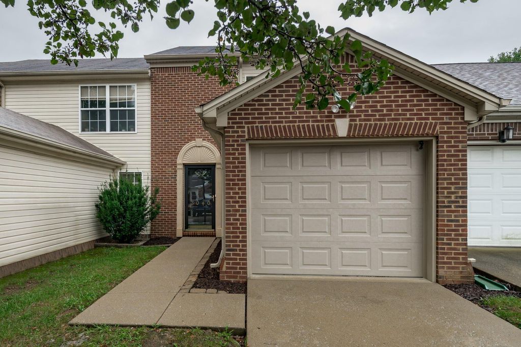3040 Wavecrest Way, Lexington, KY 40509