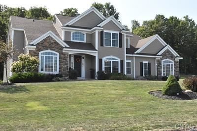 215 Starksboro Dr, Camillus, NY 13031