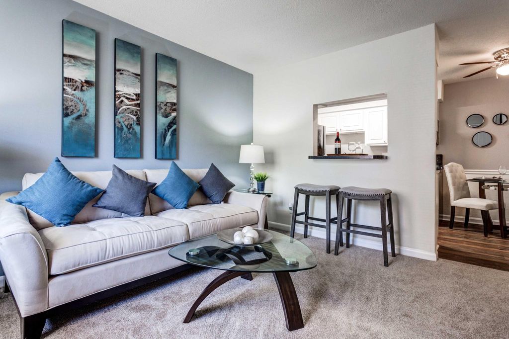 404 Jones Ferry Rd, Carrboro, NC 27510