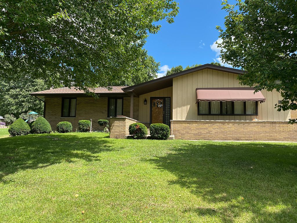 111 N Park St, Mount Pulaski, IL 62548 Trulia