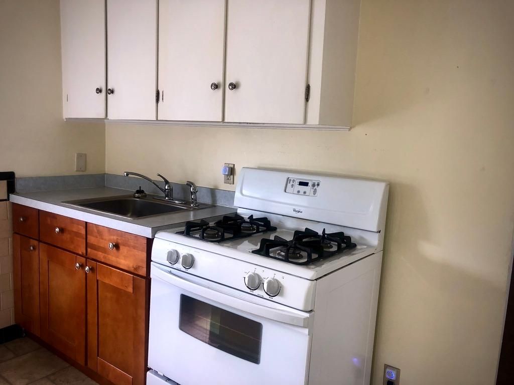 765 Park Ave #3B, Cranston, RI 02910