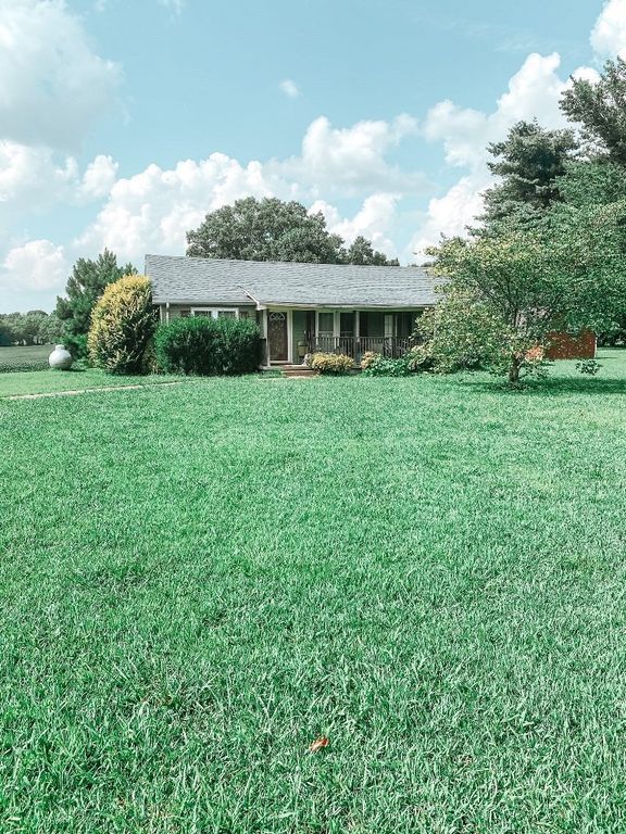 3830 Highway 76, Cottontown, TN 37048