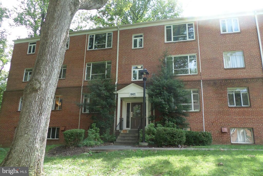 10421 Montrose Ave #M-102, Bethesda, MD 20814