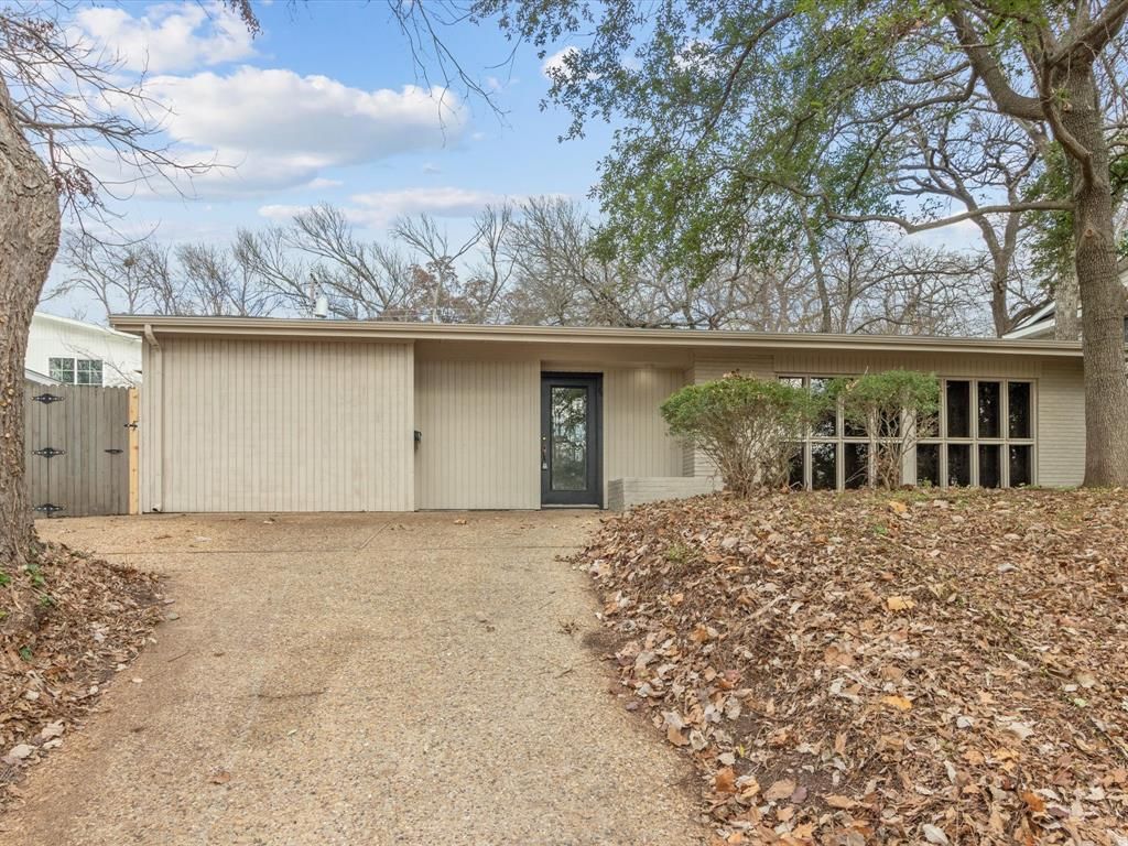 1034 Tipperary Dr, Dallas, TX 75218