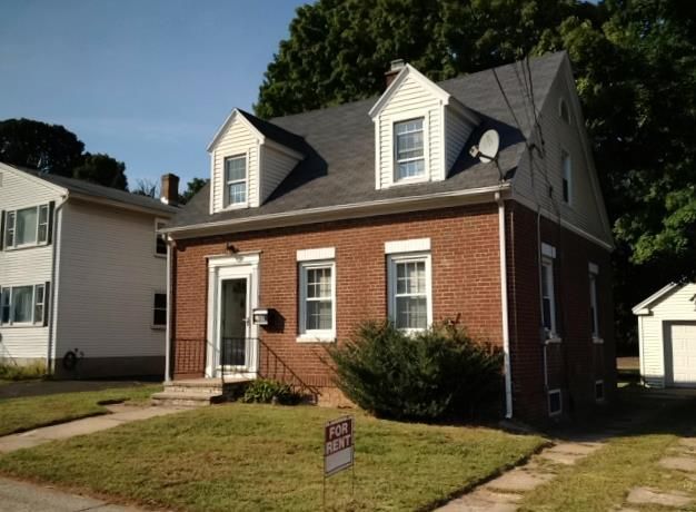 189 School St, Hamden, CT 06518