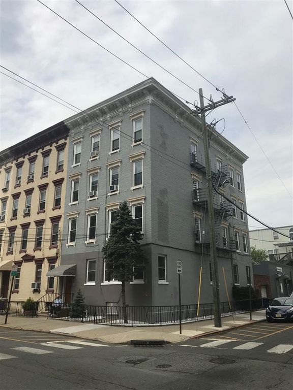 232 Jefferson St #1, Hoboken, NJ 07030