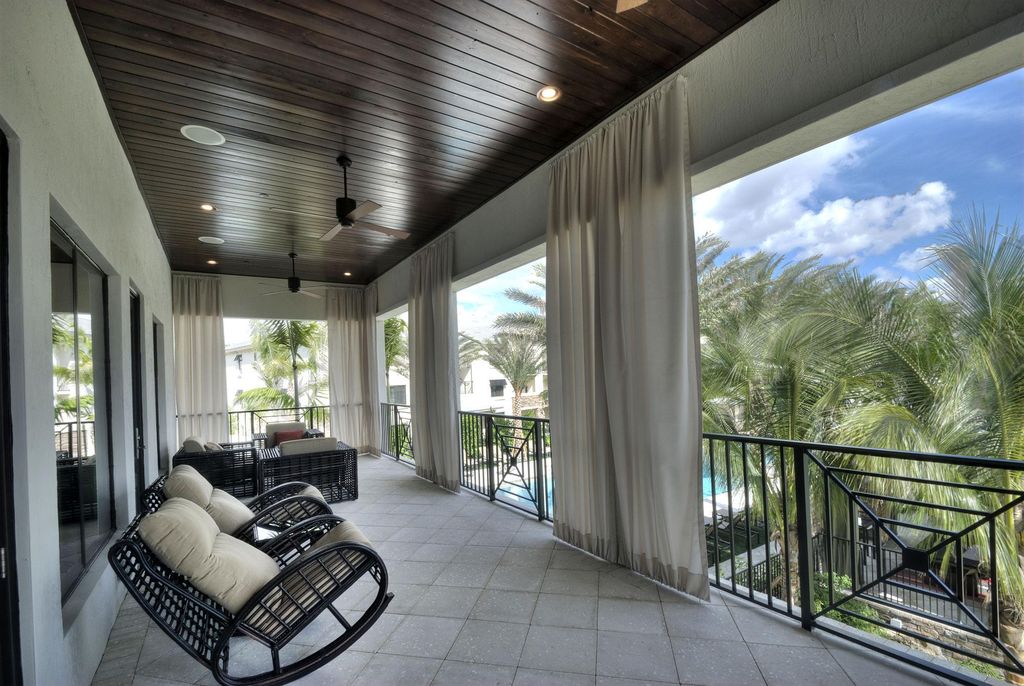5201 W Hillsboro Blvd, Pompano Beach, FL 33073