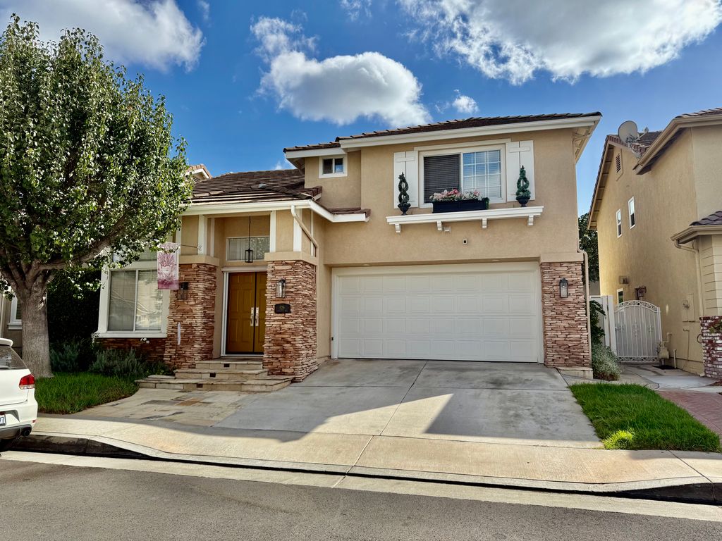 525 S  Cinnamon Way, Orange, CA 92866