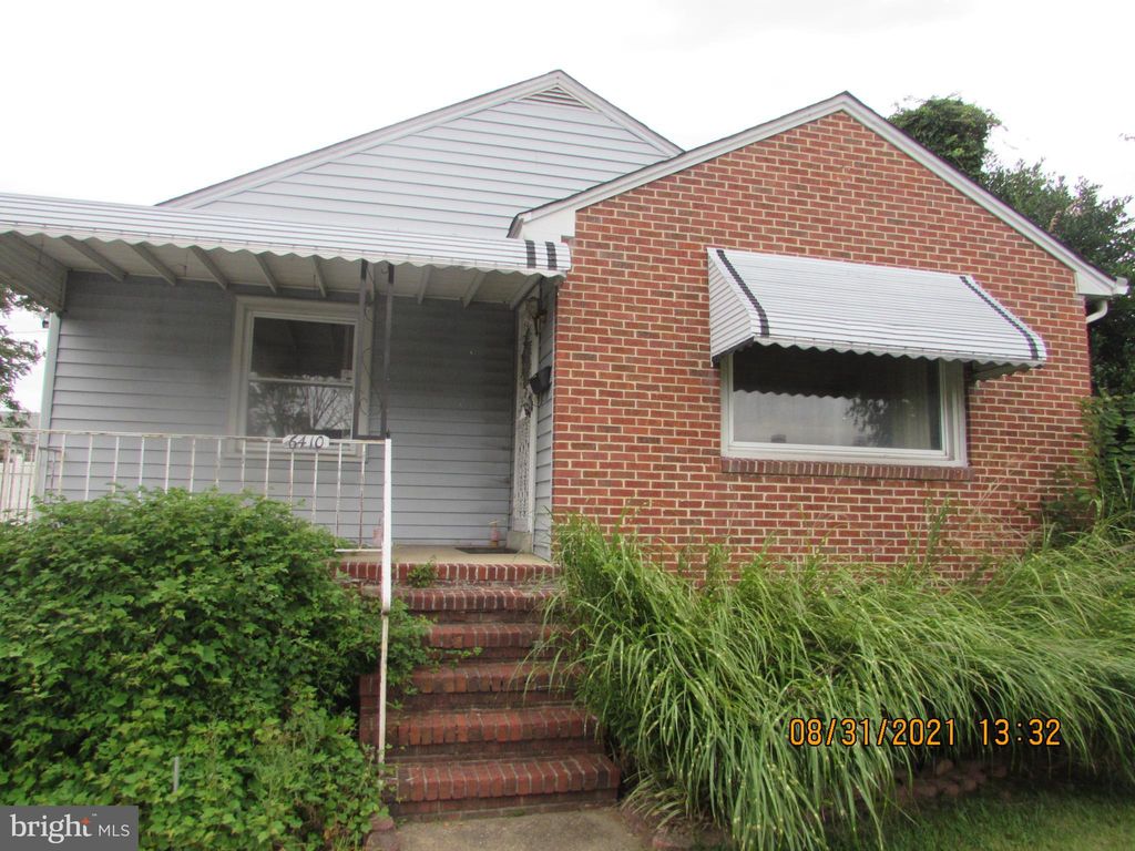 6410 Lehnert St, Gwynn Oak, MD 21207