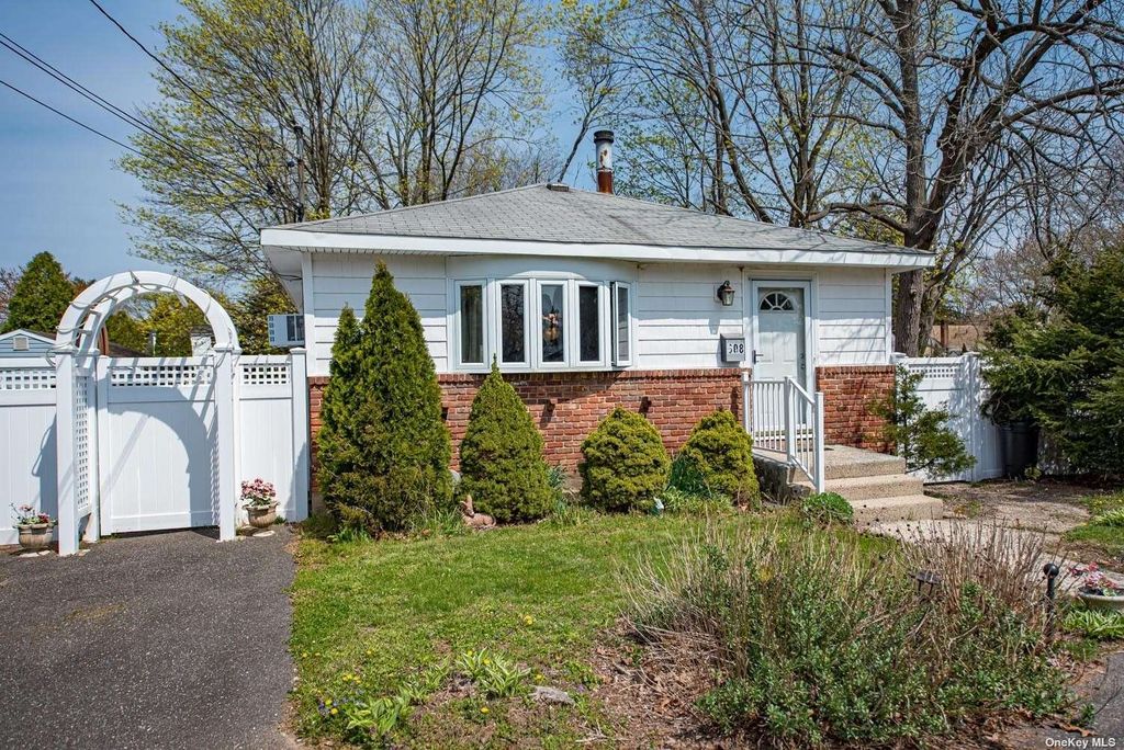 608 Pulaski Road, East Northport, NY 11731 Trulia