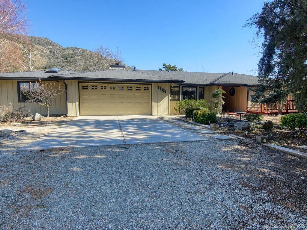 26121 Bear Valley Rd, Tehachapi, CA 93561 Trulia