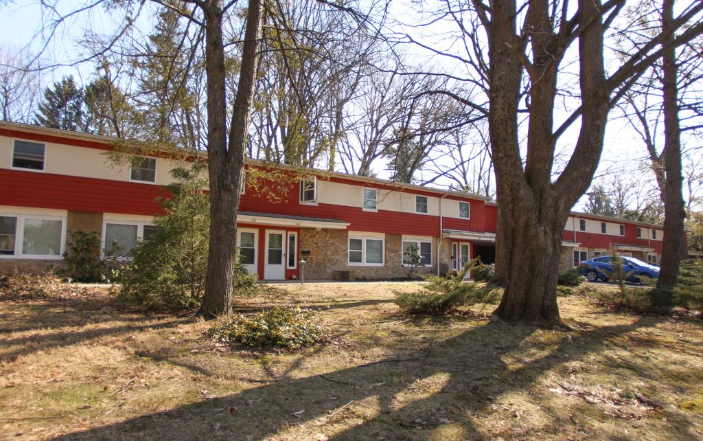 420 Kemmerer Rd, State College, PA 16801