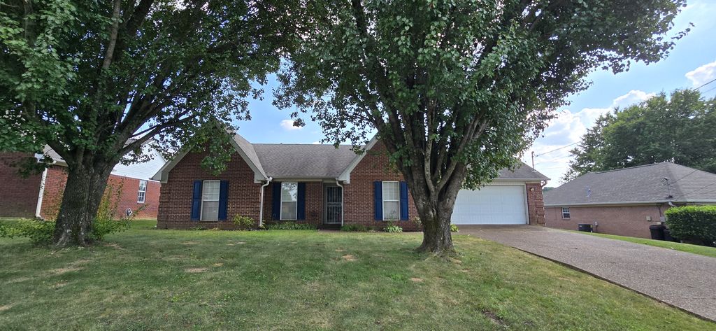 597 Gettysburg Dr, Jackson, TN 38305