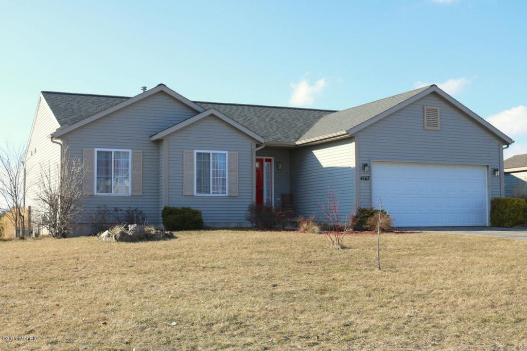 4167 Ives Farm Ln NE, Cedar Springs, MI 49319
