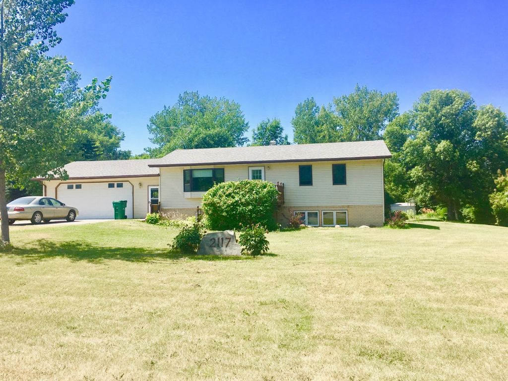 2117 13th Ave SW, Devils Lake, ND 58301 Trulia