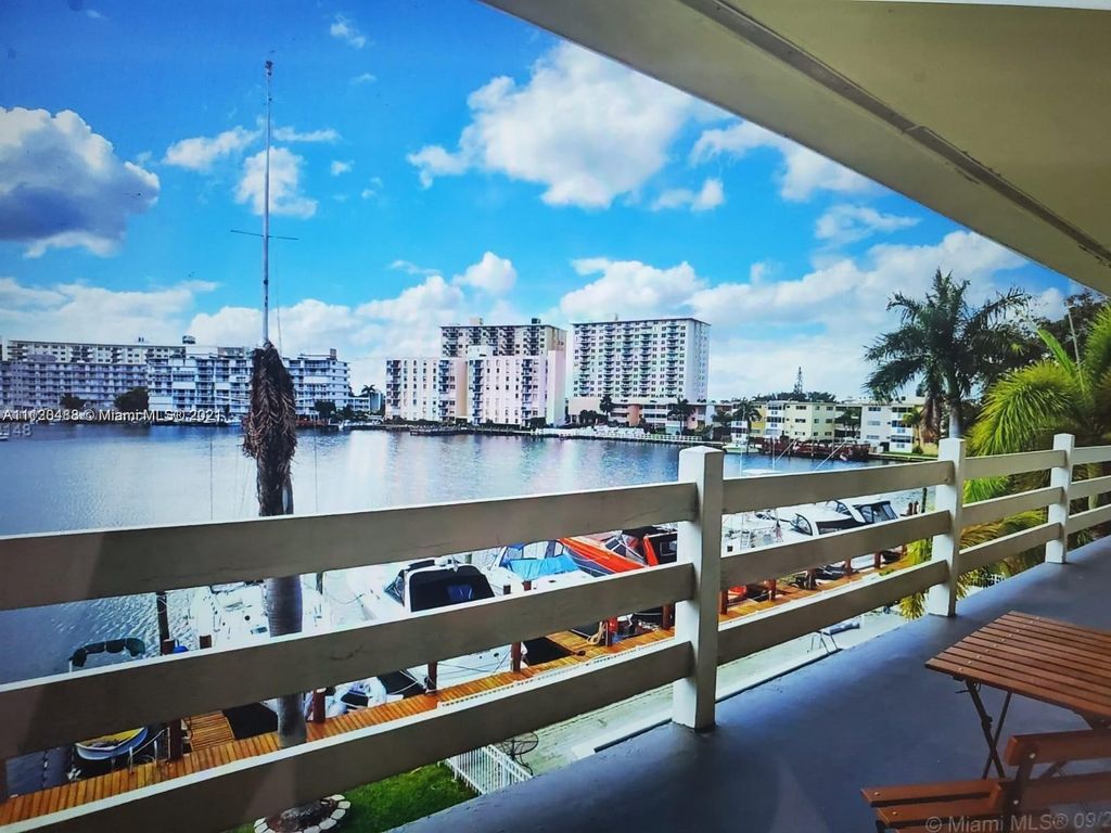 2100 Diana Dr #207, Hallandale Beach, FL 33009