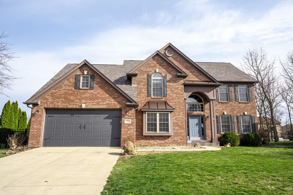 3256 Amber Way, Bargersville, IN 46106