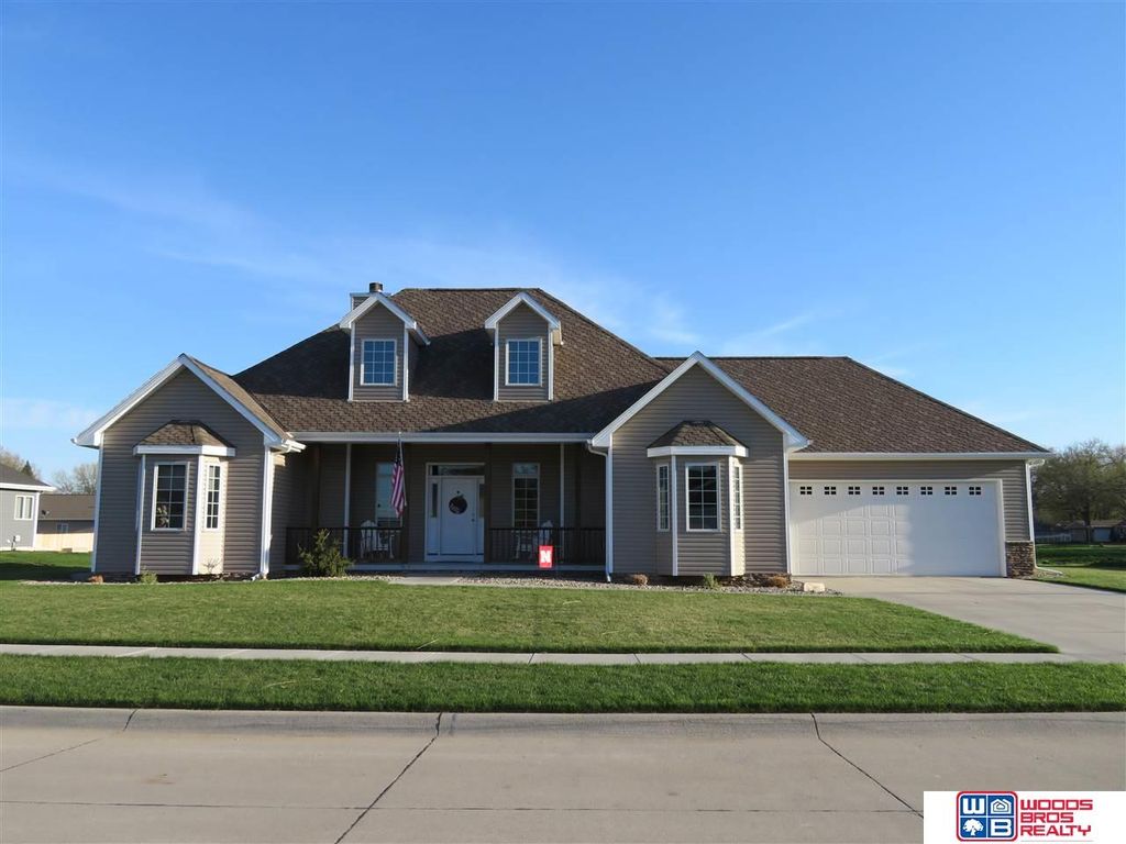704 E 8th St, Stromsburg, NE 3 Bed, 2 Bath SingleFamily Home Trulia