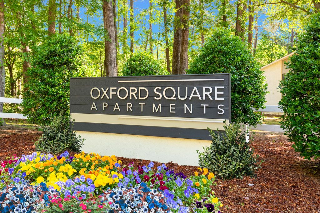 1000 Village Greenway, Cary, NC 27511