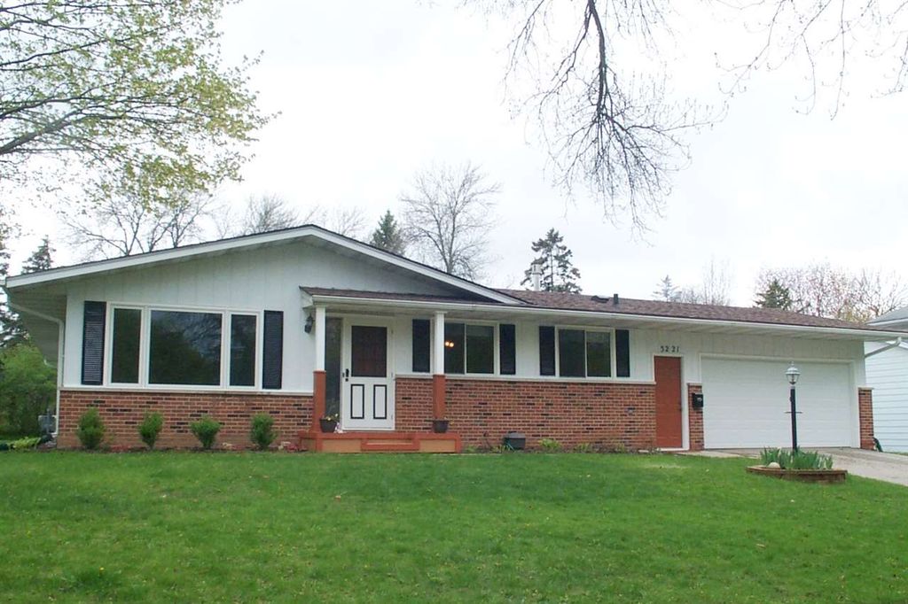 5221 Kevins Way, Madison, WI 53714