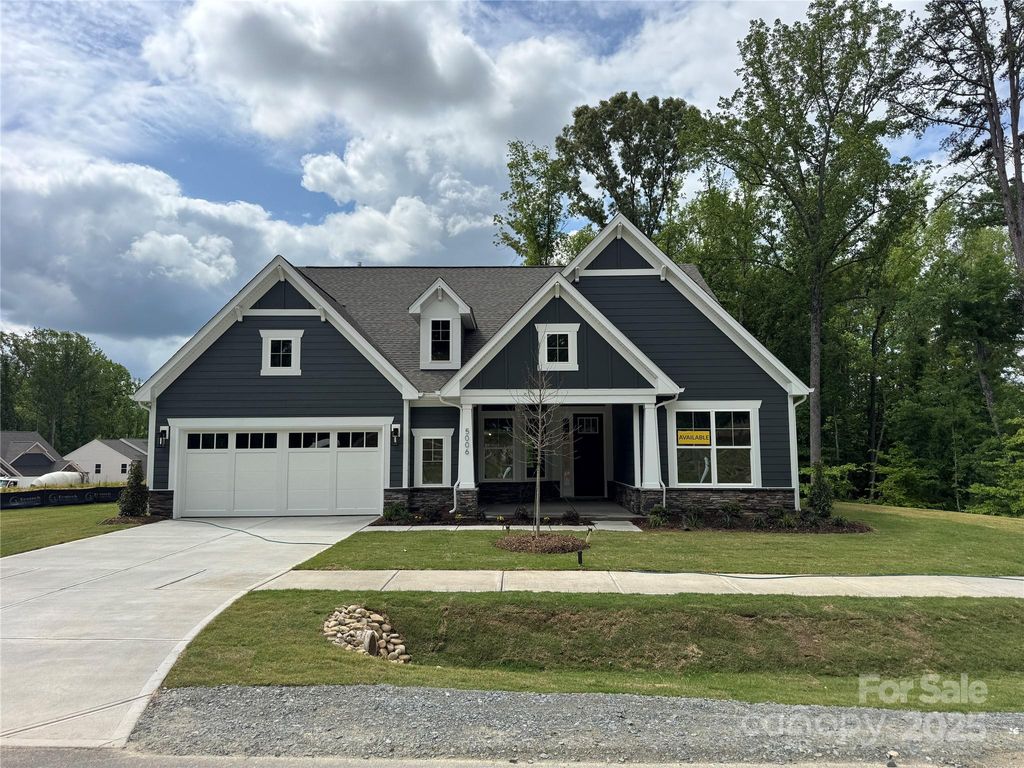 5006 McLaughlin Dr #103, Waxhaw, NC 28173