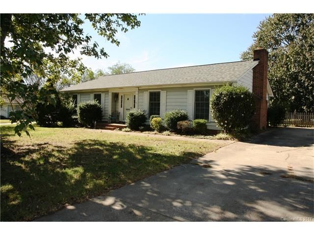 3553 Heather Ln, Gastonia, NC 28056