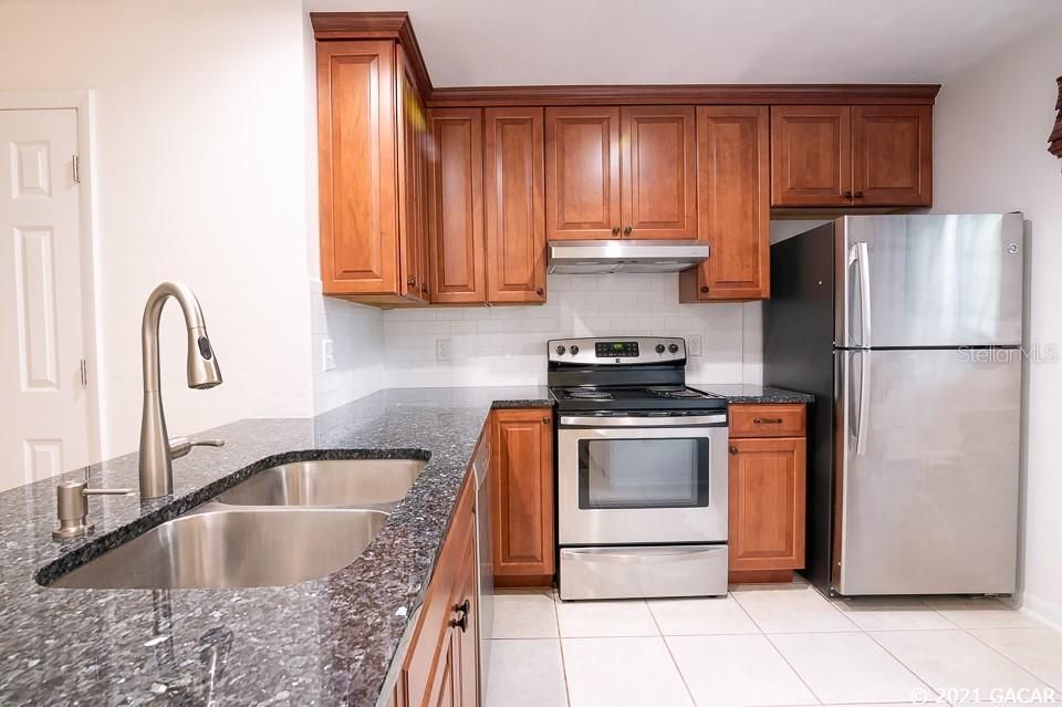 2208 SW 39th Dr, Gainesville, FL 32607