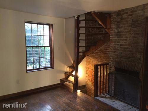 250 Fulton St #R, Philadelphia, PA 19147