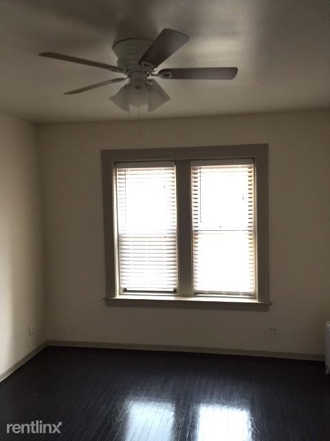 6921 S Oglesby Ave #301, Chicago, IL 60649