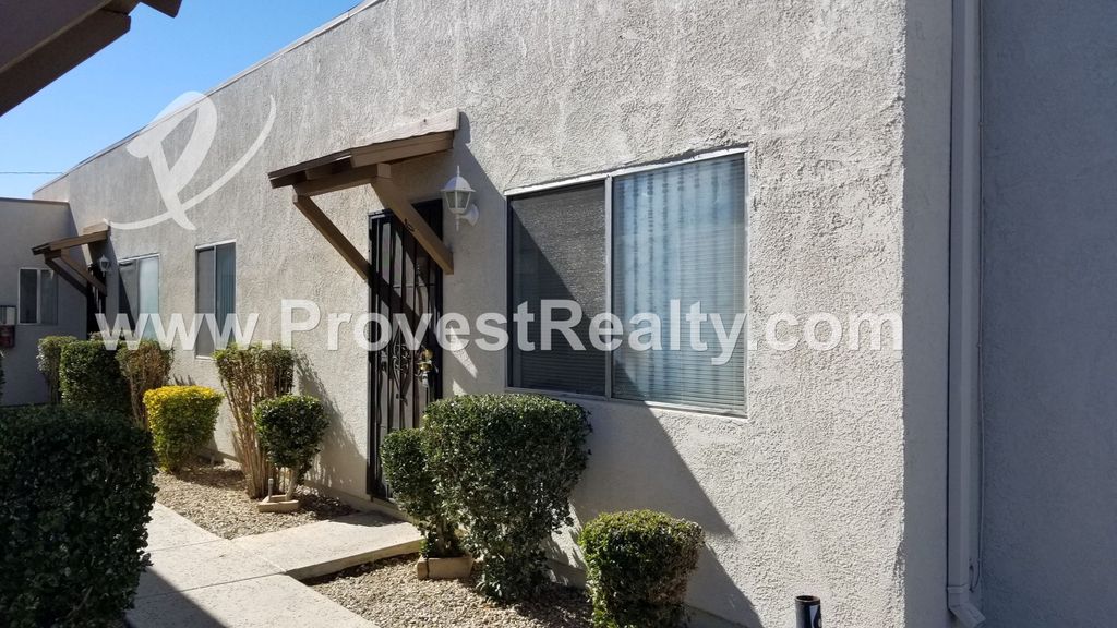21777 Panoche Rd, Apple Valley, CA 92308