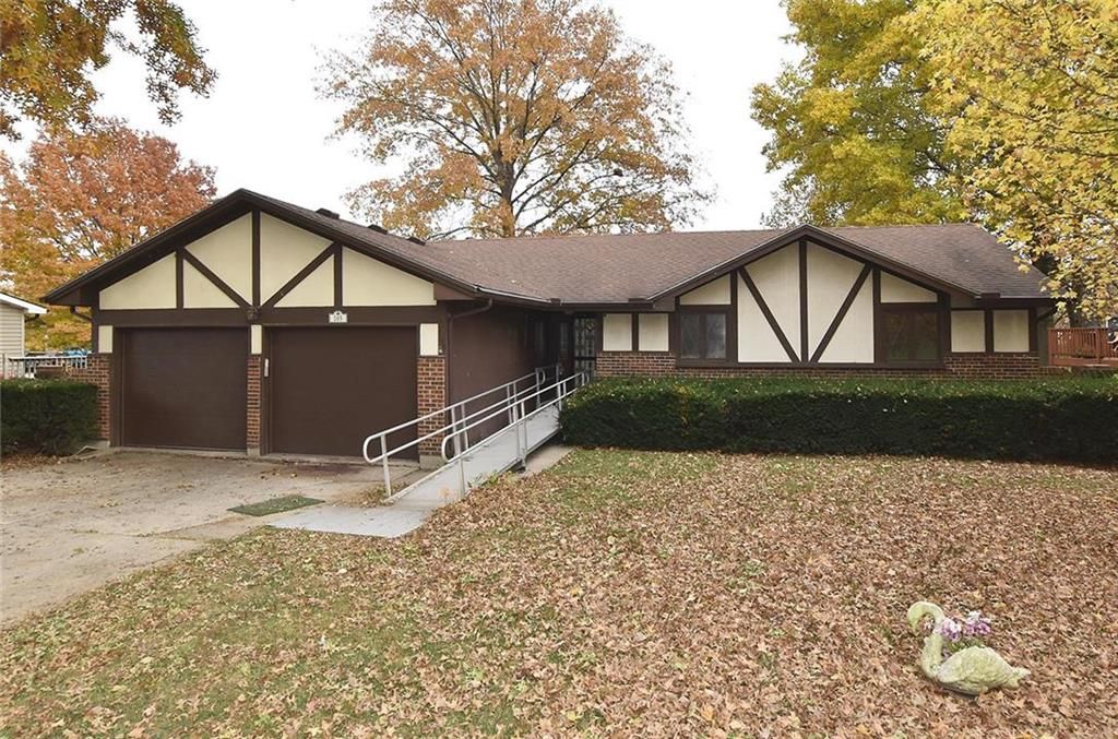 105 Lakeland Dr, Smithville, MO 3 Bed, 3 Bath SingleFamily Home 33