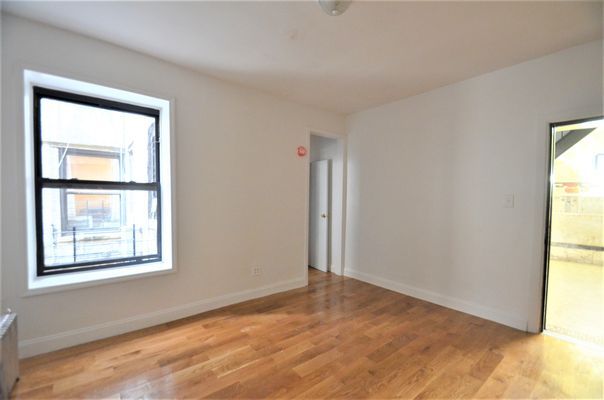 2105 Ryer Ave #1E, Bronx, NY 10457