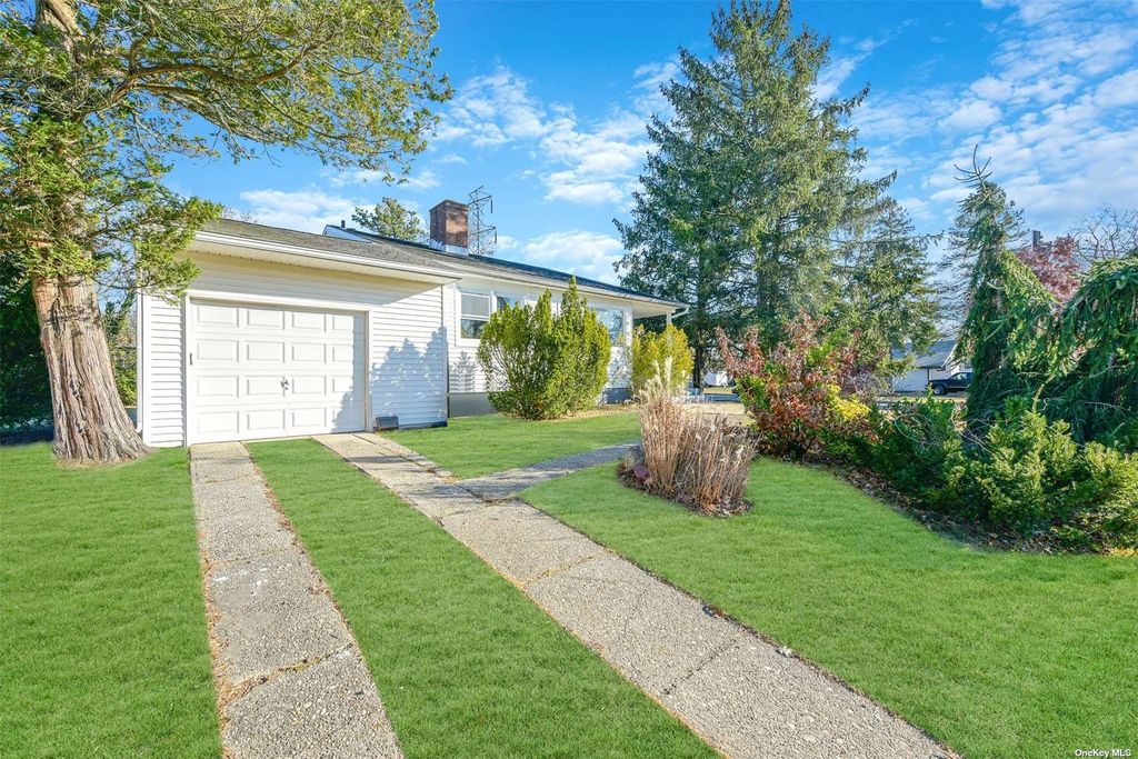 102 Eastwood Boulevard, Centereach, NY 11720 Trulia