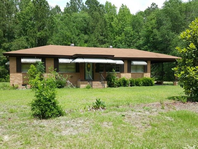 569 Mill Pond Rd, Varnville, SC 29944