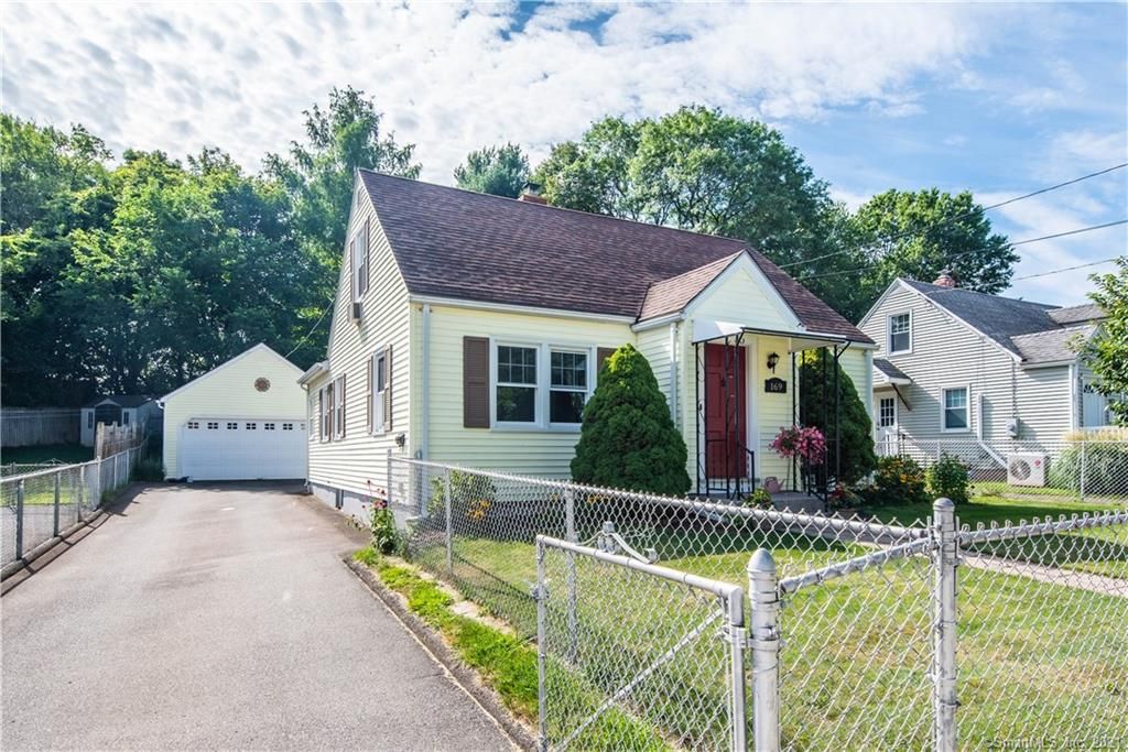 169 McKinley Dr, New Britain, CT 06053