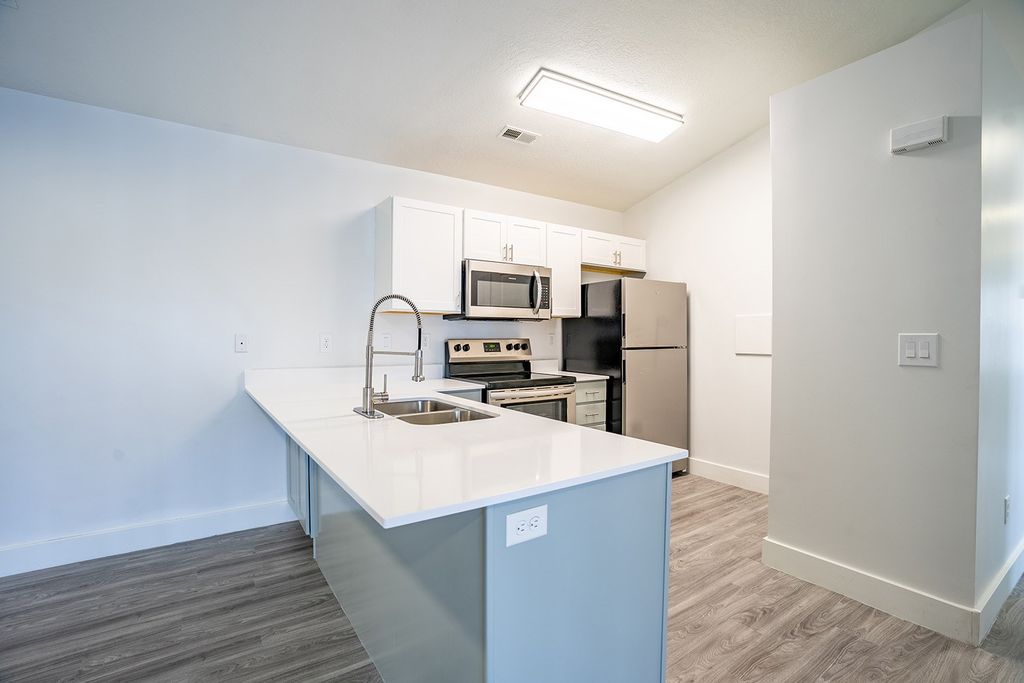 1150 W 825 N, Layton, UT 84041