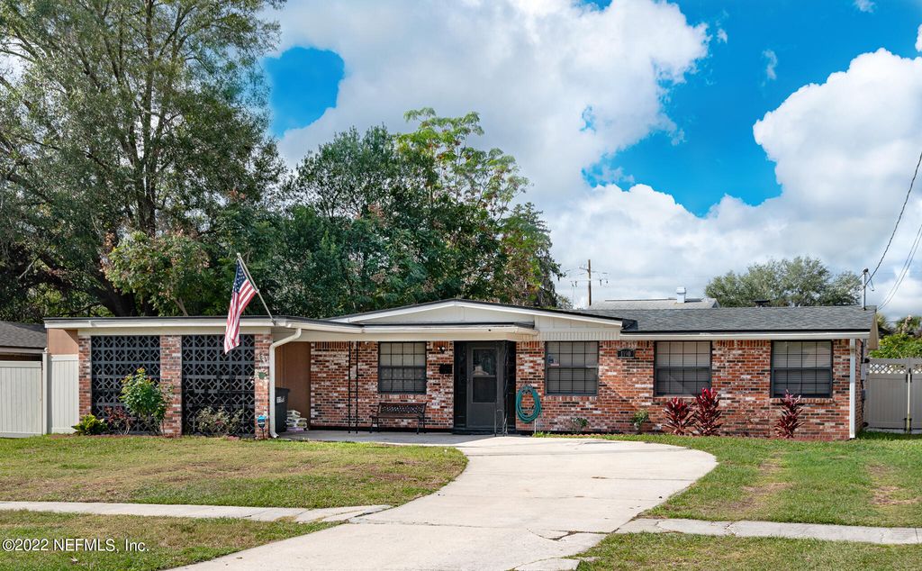 1190 CROWN DR, Jacksonville, FL 32221