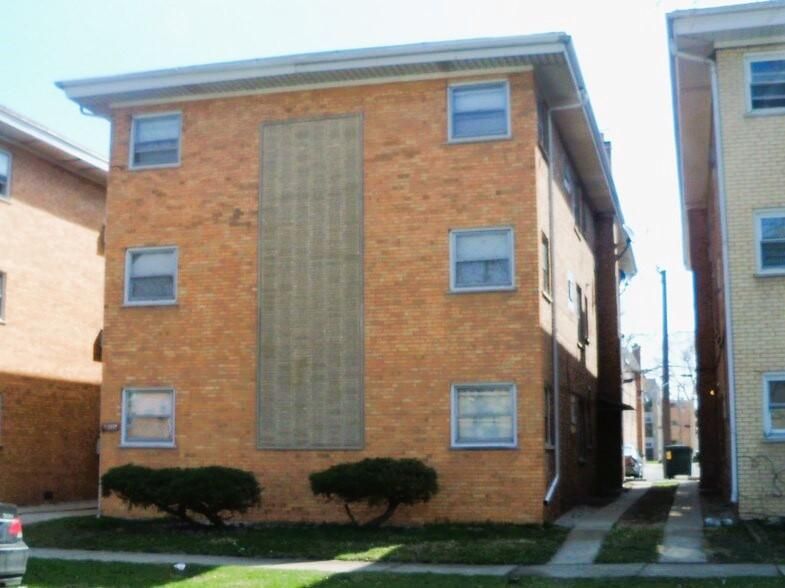 14135 S  Tracy Ave  #3, Riverdale, IL 60827