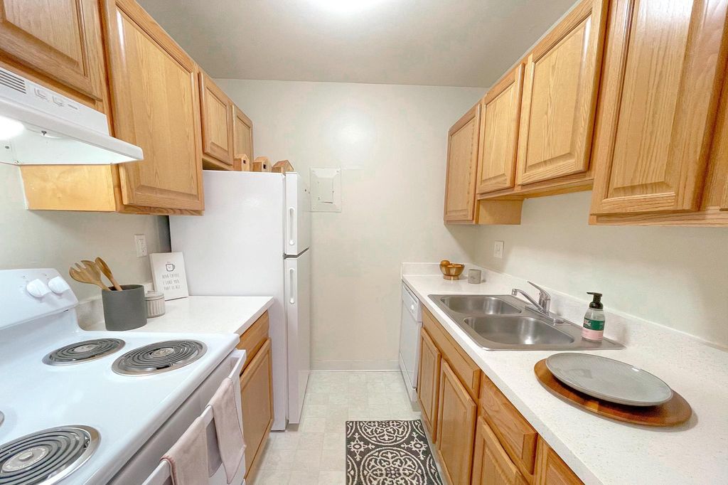 1980 Pauline Blvd, Ann Arbor, MI 48103