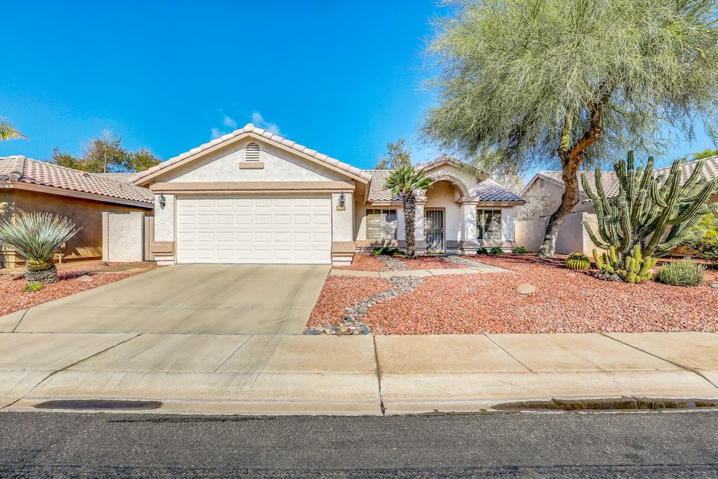 1462 W Goldfinch Way, Chandler, AZ 85286