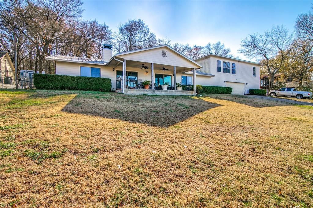 10879 Lakeside Dr, Quinlan, TX 75474 4 Bed, 4 Bath SingleFamily Home