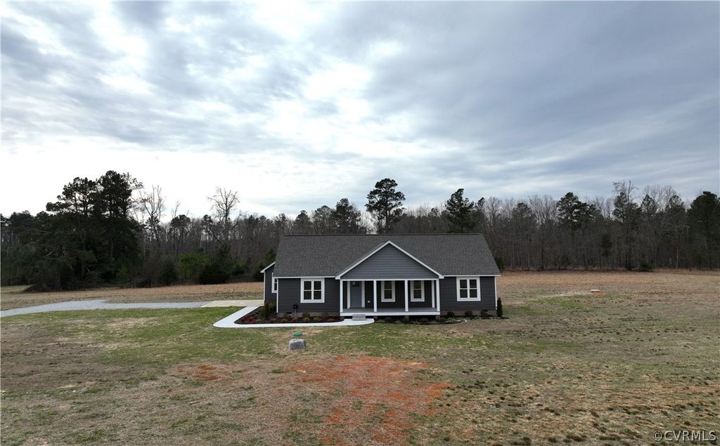 206 Wilson Rd, Blackstone, VA 23824