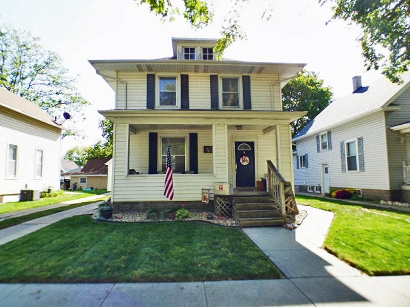 3215 16th St, Columbus, NE 68601